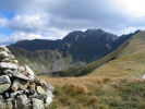 Dziumbir (2043 m) w oddali